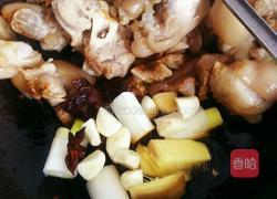 黄豆炖猪脚的做法图解7