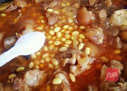 黄豆炖猪脚的做法图解11