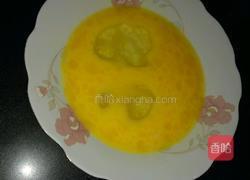 鸡蛋炒平菇的做法图解1