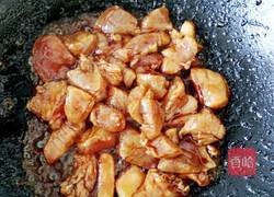 红烧肉炖鹌鹑蛋的做法图解11