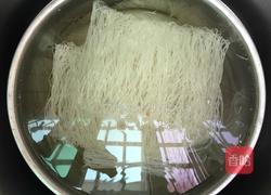 厦门炒米粉的做法图解1