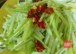 韭黄炒蛋的做法图解3