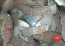 干炸鱼块的做法图解1
