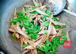 辣炒刨花鱼的做法图解7