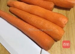 胡萝卜果脯的做法图解1