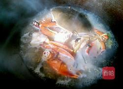 葱姜炒蟹的做法图解6