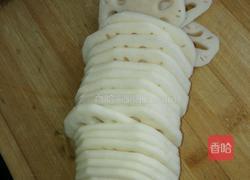 芝麻香藕片的做法图解2