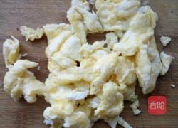 芹菜鸡蛋木耳饺子的做法图解5