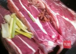 卤牛肉的做法图解3