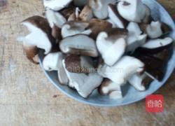 香辣鸡丁的做法图解1