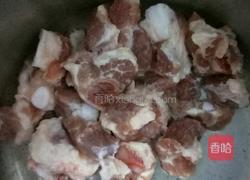 排骨淮山汤的做法图解2