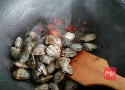 红糟炒花蛤的做法图解3