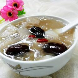银耳雪梨汤的做法[图]