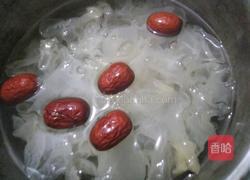 银耳雪梨汤的做法图解4