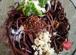 凉拌蕨菜的做法图解2