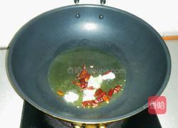 炝炒大头菜的做法图解3