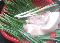 韭菜猪肉饺子馅的做法图解1