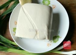 青蒜炒豆腐的做法图解1