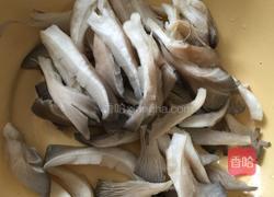 黄心菜炒蘑菇的做法图解3