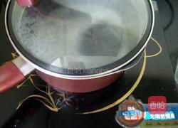 宝宝辅食三文鱼粥的做法图解3