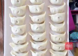 猪肉香菇水饺的做法图解4