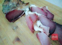 腊肉炒青菜杆的做法图解4