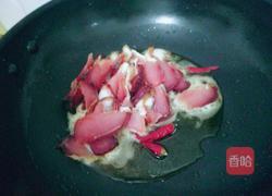 腊肉炒青菜杆的做法图解6