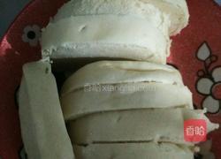 鸡蛋煎馒头的做法图解1