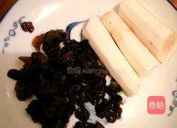 木耳青椒烧山药的做法图解1