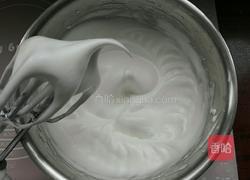 火龙果奶油蛋糕卷的做法图解8