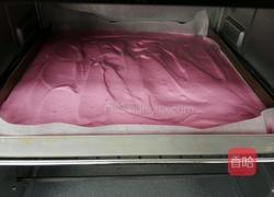 火龙果奶油蛋糕卷的做法图解12