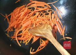 胡萝卜鸡蛋面的做法图解4