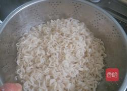 胡萝卜鸡蛋面的做法图解7