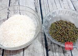 绿豆大米粥的做法图解1