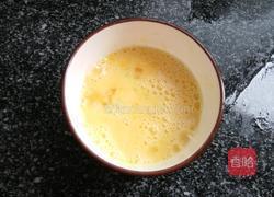 葱香蛋炒饭的做法图解2