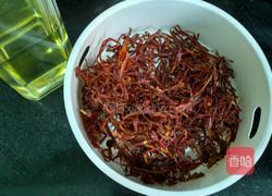 油泼辣椒丝的做法图解1