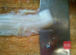 猪肉酸菜炖冻豆腐粉条的做法图解2