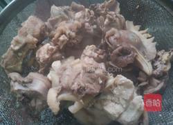 松蛾炖鸡的做法图解2