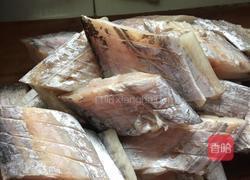 香酥带鱼的做法图解1