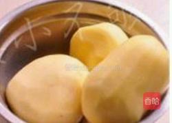 红萝卜土豆饼的做法图解1