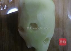 黑芝麻炒不烂子的做法图解1