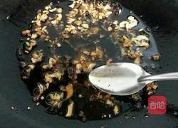 蒜蓉粉丝蒸白菜的做法图解5