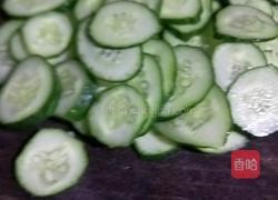 青瓜炒鸡蛋的做法图解1