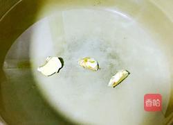 筒骨鲫鱼豆腐汤的做法图解2