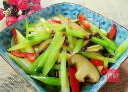 香菇炒芹菜的做法图解10
