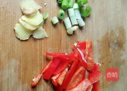 香菇炒芹菜的做法图解3