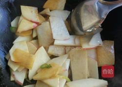 萝卜炖肉汤的做法图解5