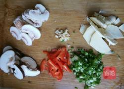 鸭血蛋圆汤的做法图解1