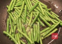 黄豆酱炒豆角的做法图解4
