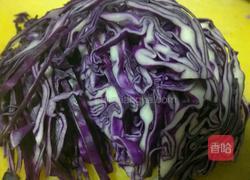 凉拌紫甘蓝的做法图解3